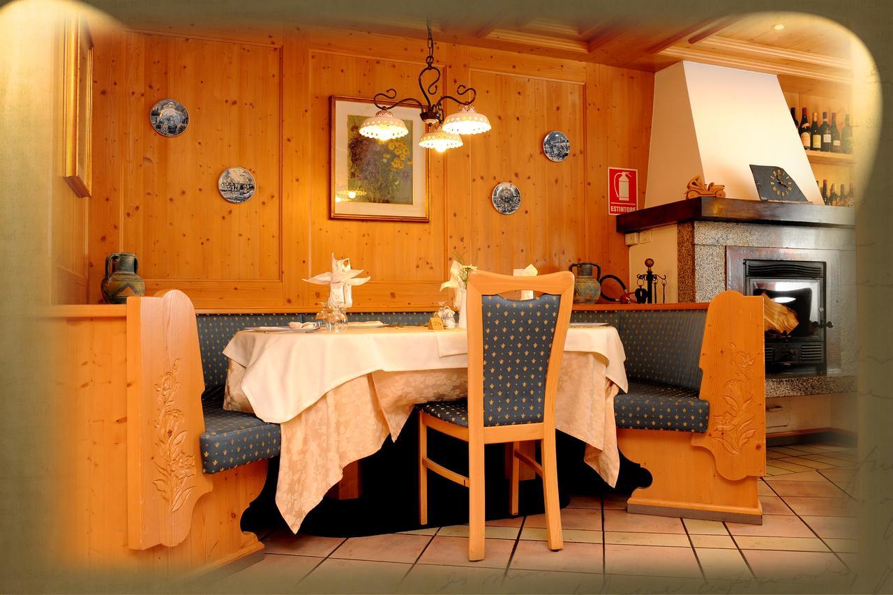 Albergo Genzianella Roncone Extérieur photo